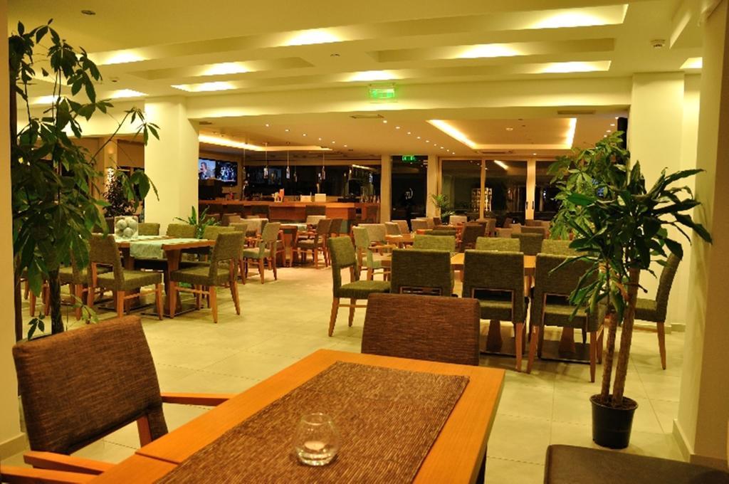 Corfu Mare Hotel -Adults Only Eksteriør billede