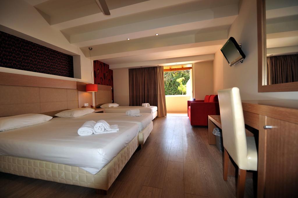 Corfu Mare Hotel -Adults Only Eksteriør billede